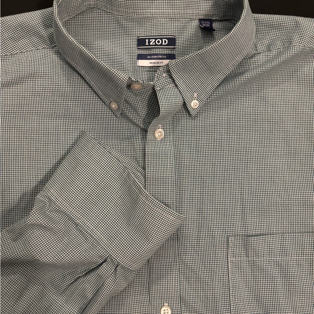 Izod Men's Green Gingham Button-Down Shirt